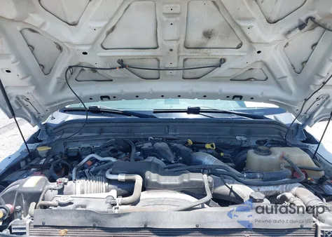 2015 Ford F-250 Lariat z USA, uszkodzony, nr VIN 1FT7W2BT1FEA07101